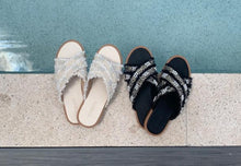 Load image into Gallery viewer, Rebekah Pearl Slides - Black