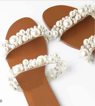 Load image into Gallery viewer, Charlie Pearl Bead Slide