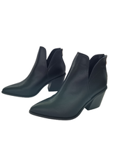 Load image into Gallery viewer, Steph Ankle Cut Block Heel Boots - Black
